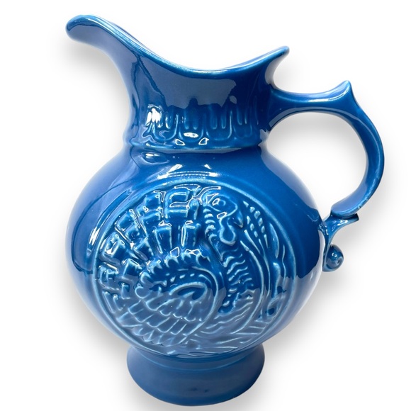 McCoy Vintage 1968 Art Pottery Blue Turkey Pattern 64oz. Water Pitcher Vase USA - Picture 3 of 15